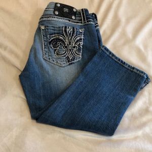 EUC Miss Me jean capris sz 31